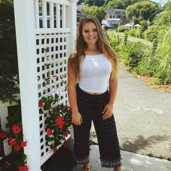 Meet your Posher, Julia - Picture 4 of 4